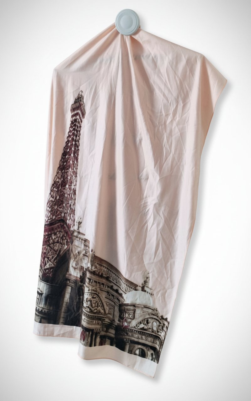 Foulard satiné rose imprimé Paris Tour Eiffel – Sciarpia