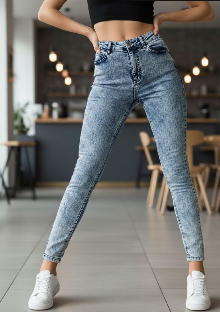 H&M Women’s Acid Wash High waist Skinny Jean  