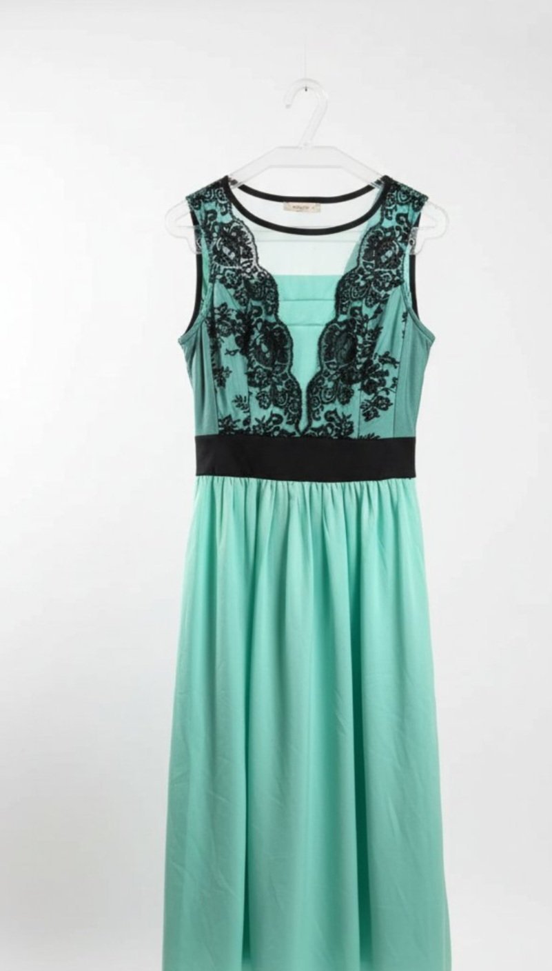 Long ROBE En dentelle 