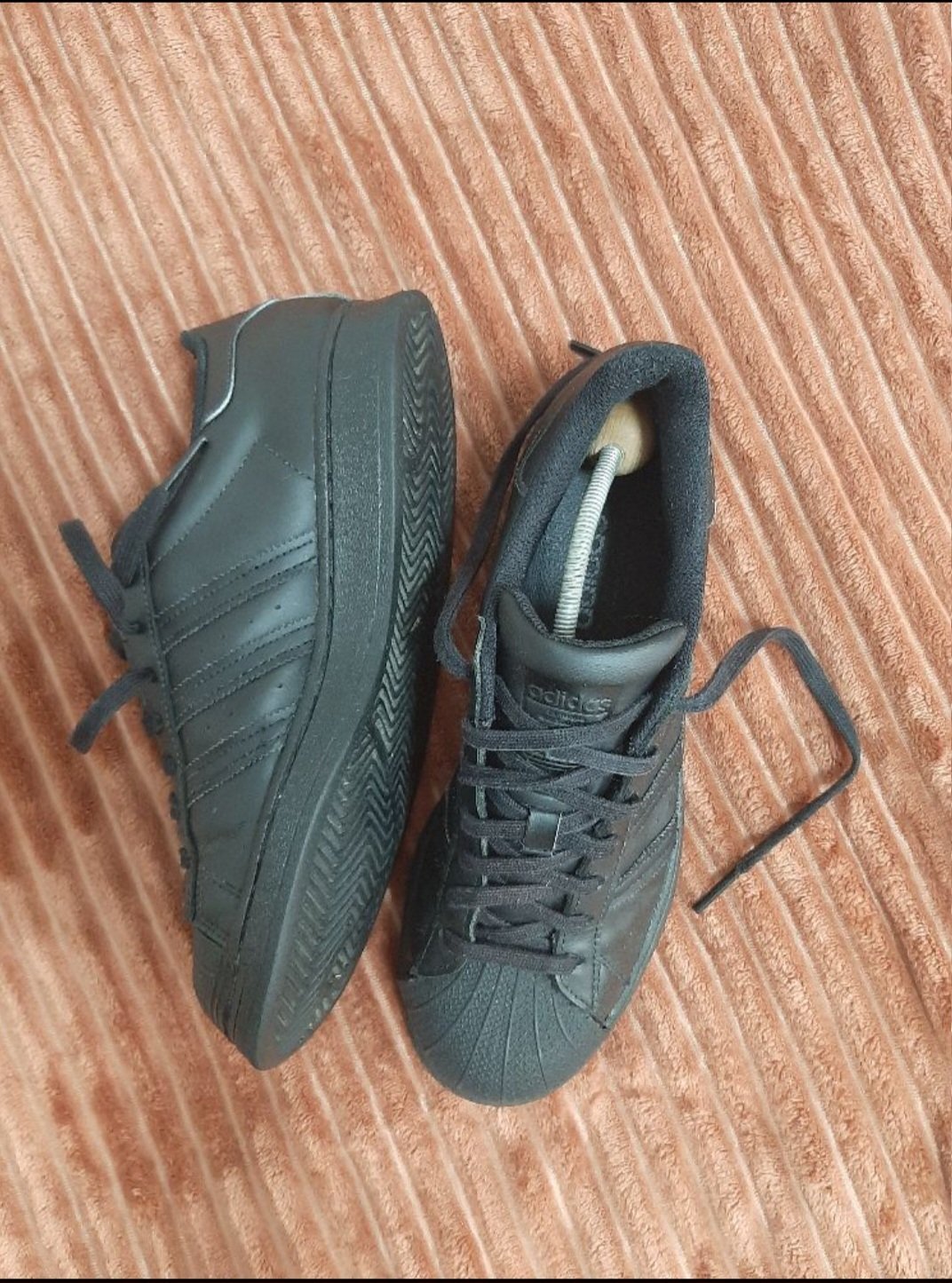  Adidas superstar 