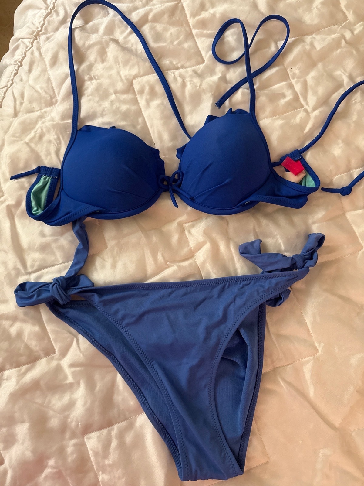 Bleu 💙💙💙🦋