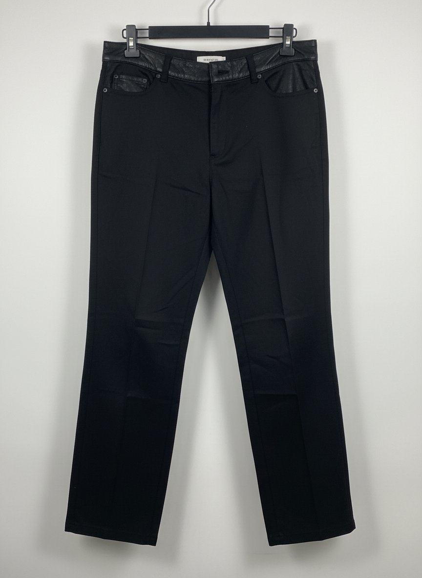 Pantalon noir en cuir 🖤