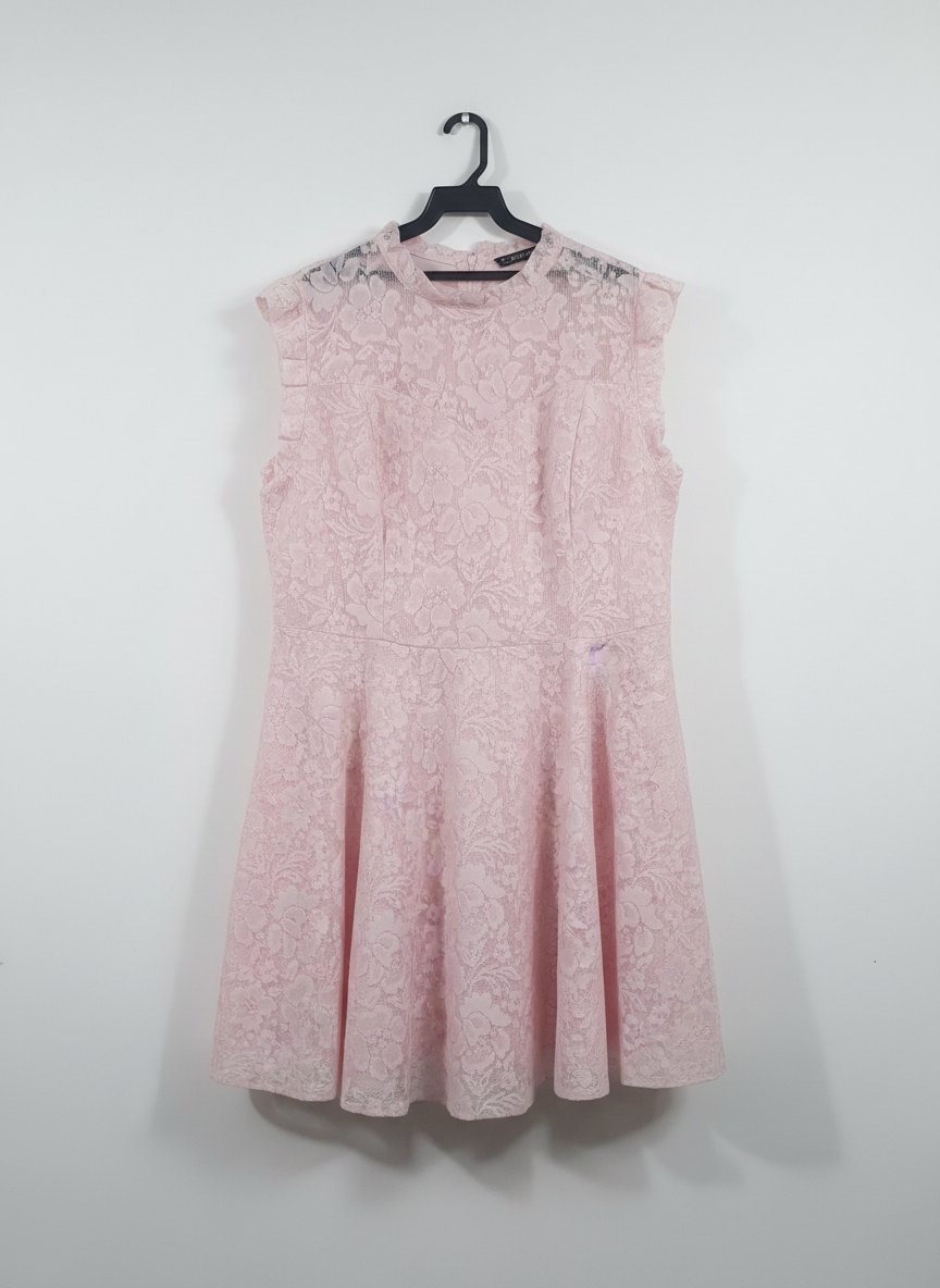 Robe rose  🎀.