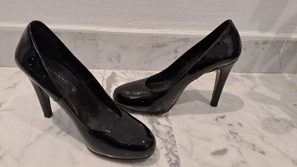 Escarpins Albano made in Italy noirs vernis