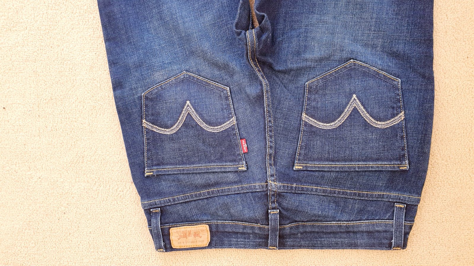 Levis