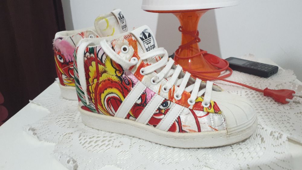 adidas 