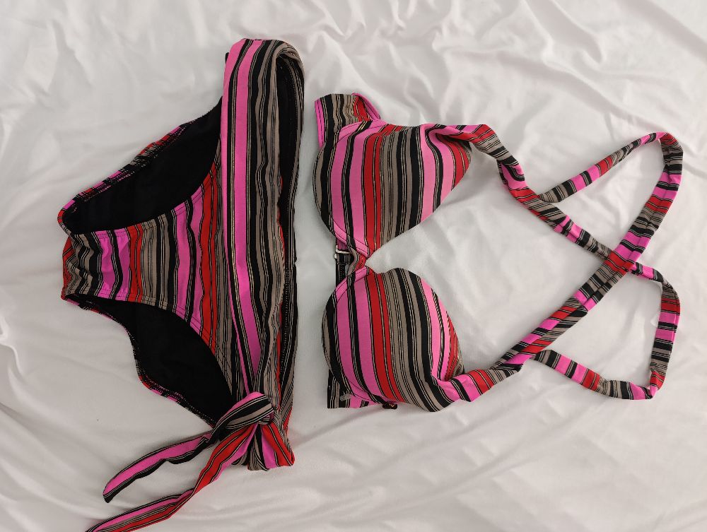 Bikini 