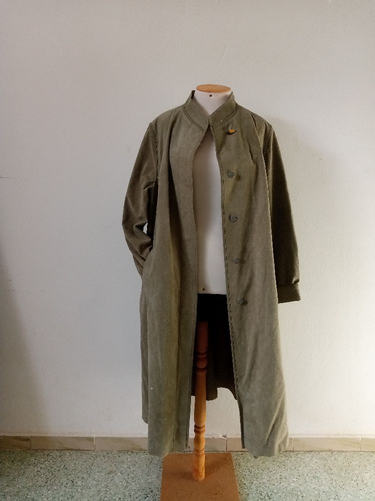 Manteau vert kaki