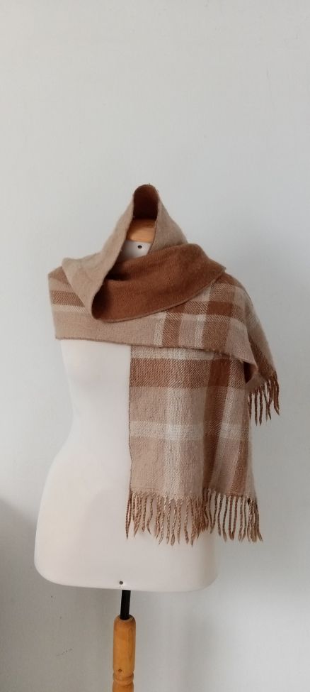 Écharpe beige et marron 