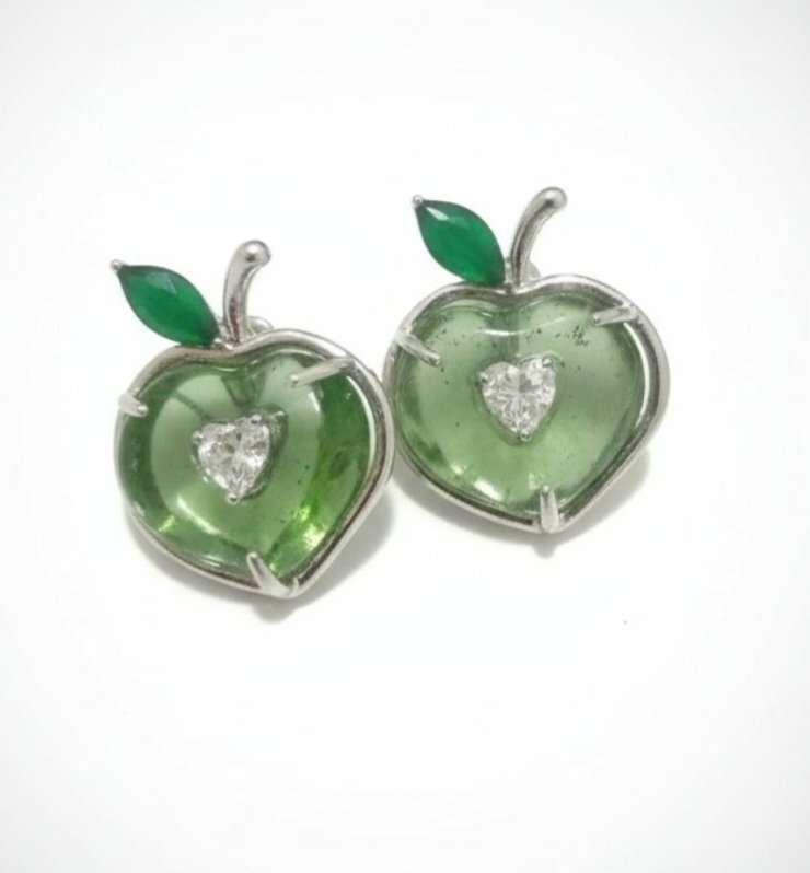 Boucle d'oreille avec pack bagues offerte 