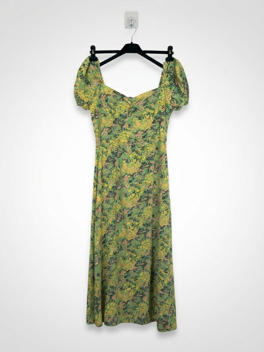 Robe fleuri avec fente 