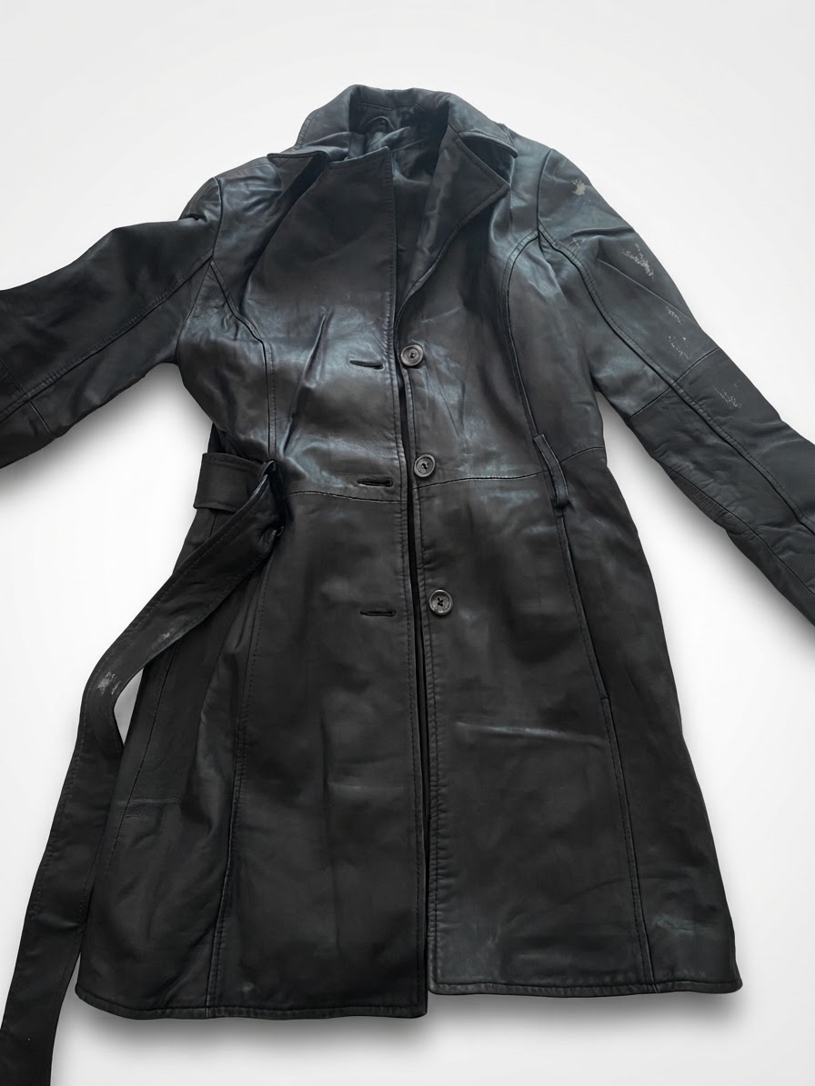 Anteau long en cuir noir avec ceinture (Trench cuir