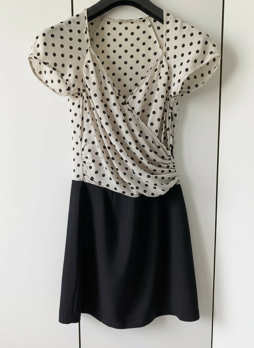 Petite robe Guess