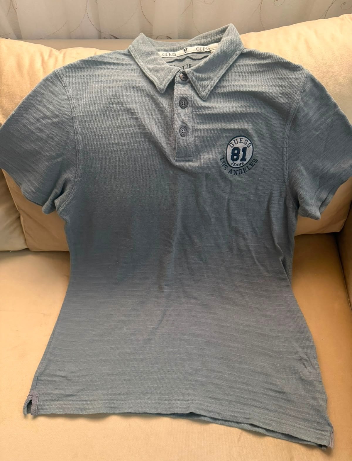 Polo homme guess avec en prime un tee shirt