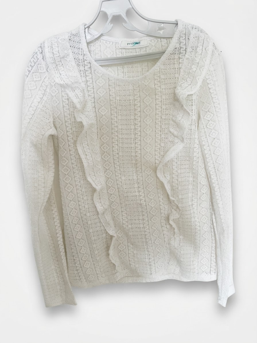 Joli pull en dentelle