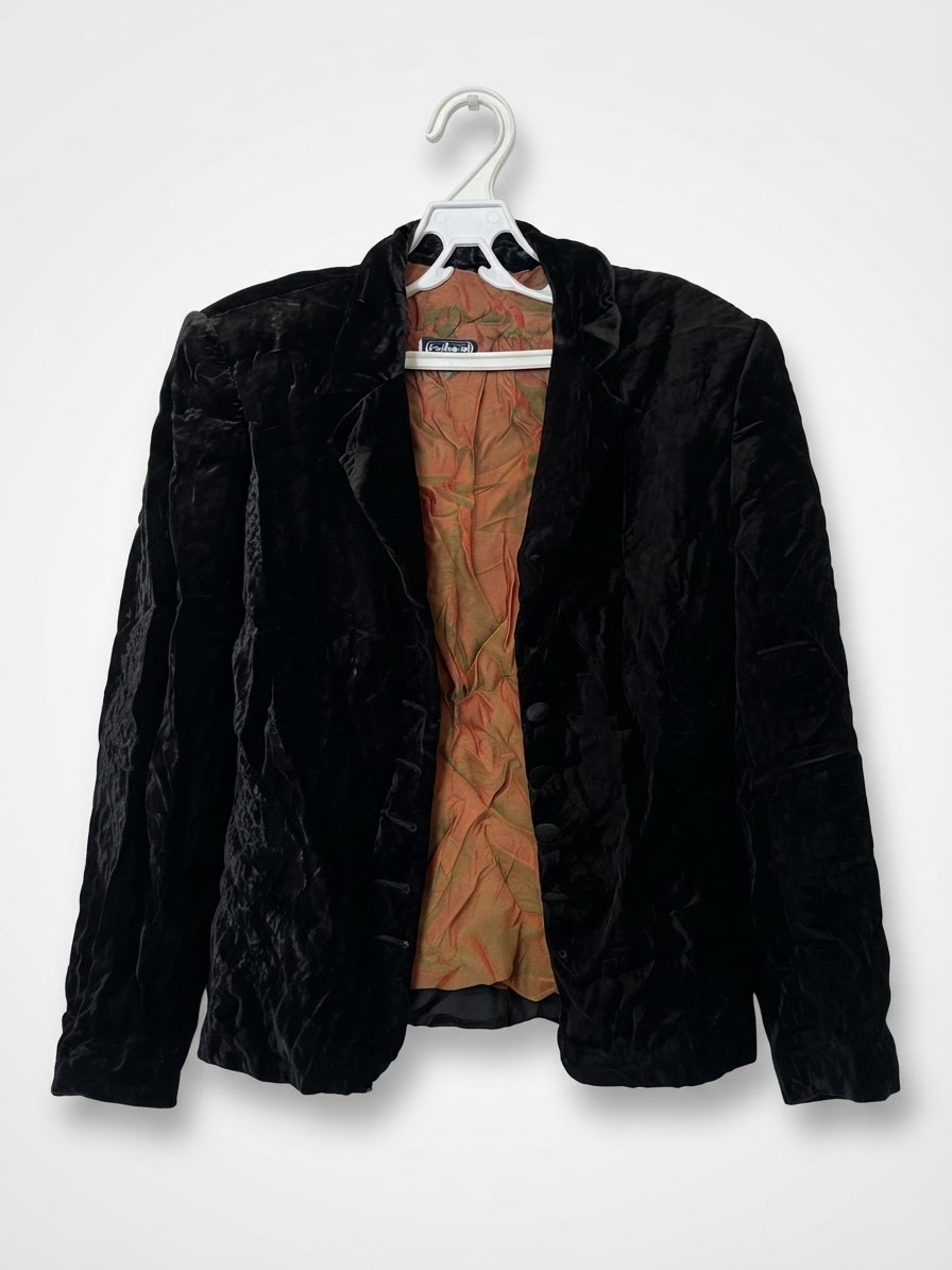 Jolie veste en velours tres elagante