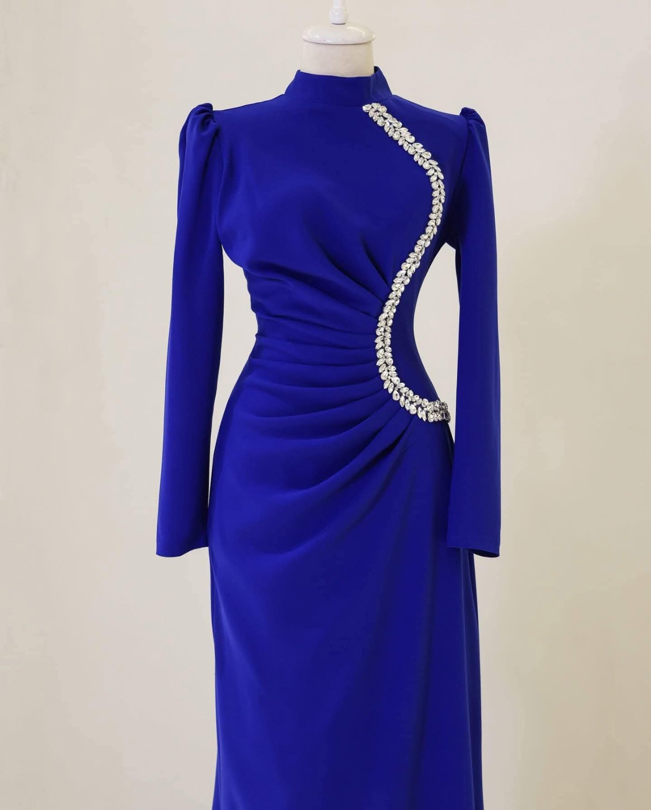 Superbe Robe de Soirée Bleu Roi avec Strass