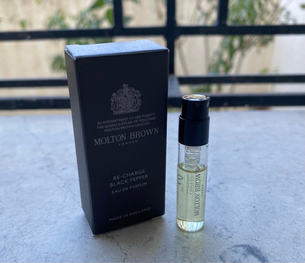 Echantillon découverte Molton Brown London Re-Charge Black Pepper