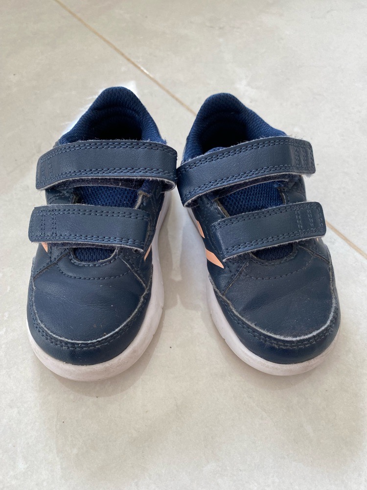 Baskets Bleue et orange 