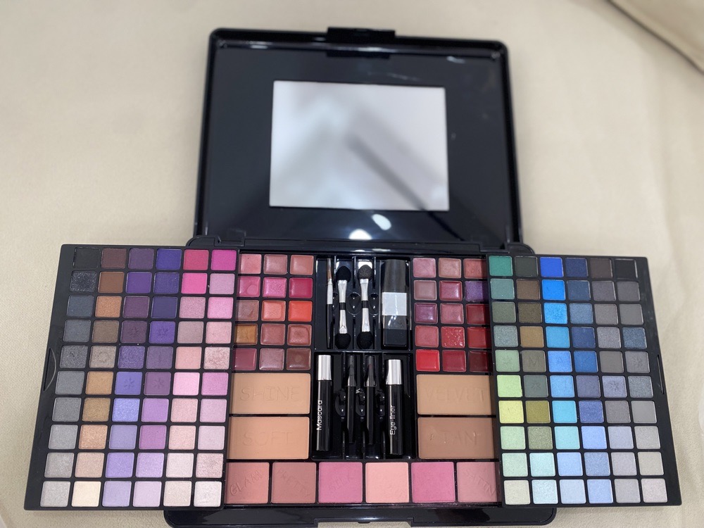 Beauty Palette Nocibé,164couleurs 
