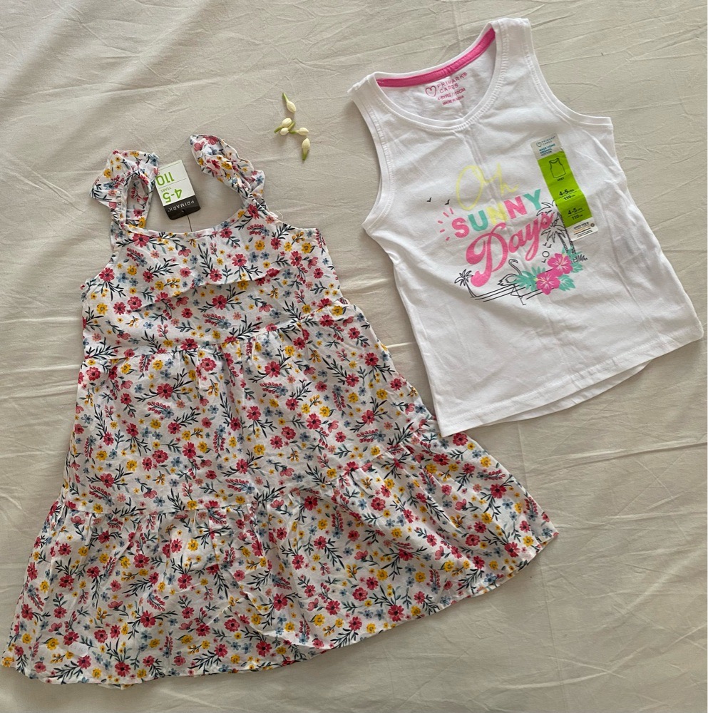 En promotion Robe et débardeur Primark neufs 4-5 ans