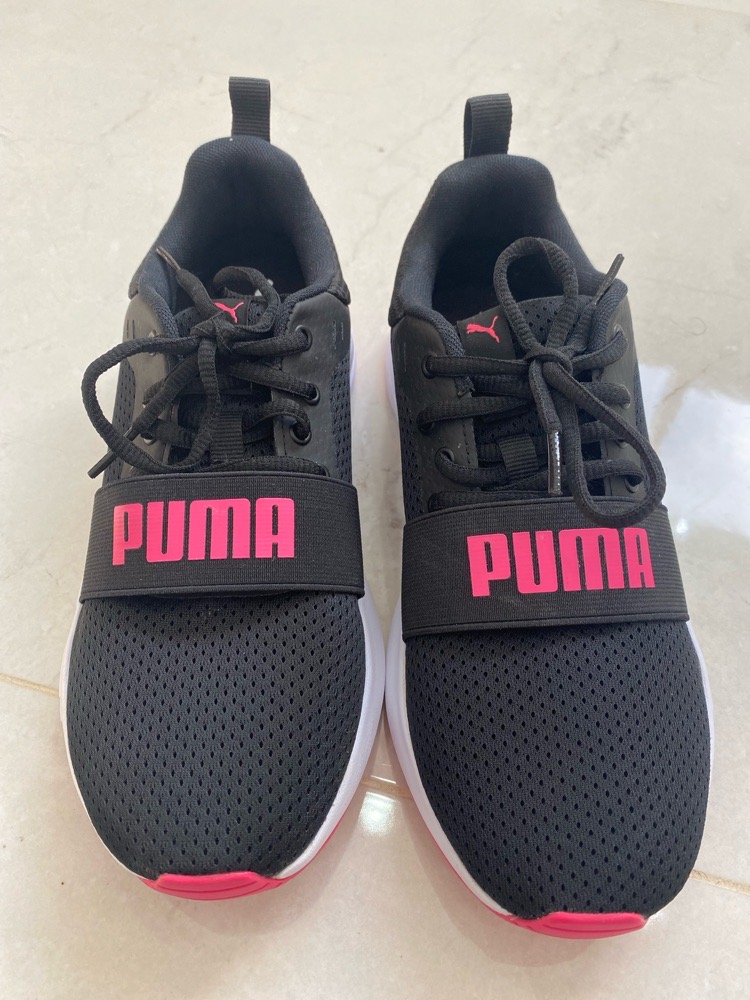 Très Jolies baskets PUMA rose (EN REDUCTiON)