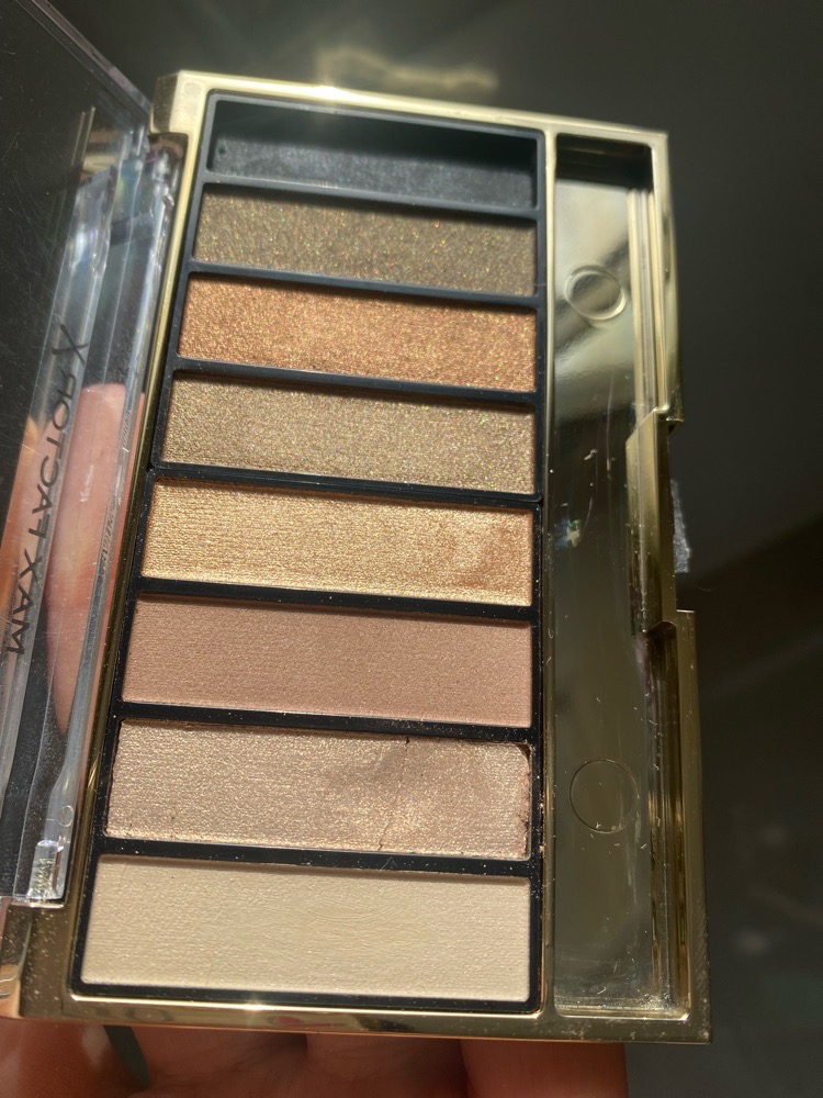 Max Factor Masterpiece Contouring Eye Shadow Nude Palette-02 Golden Nudes