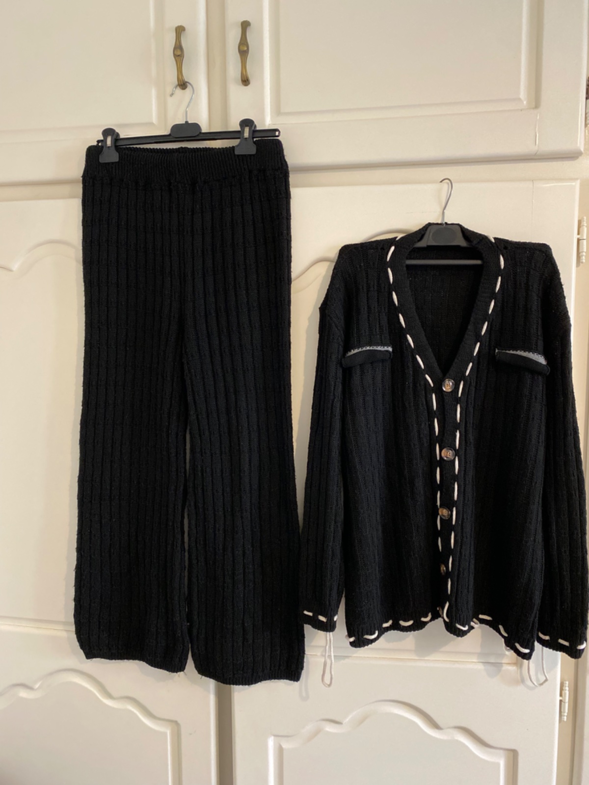 Ensemble Noir 