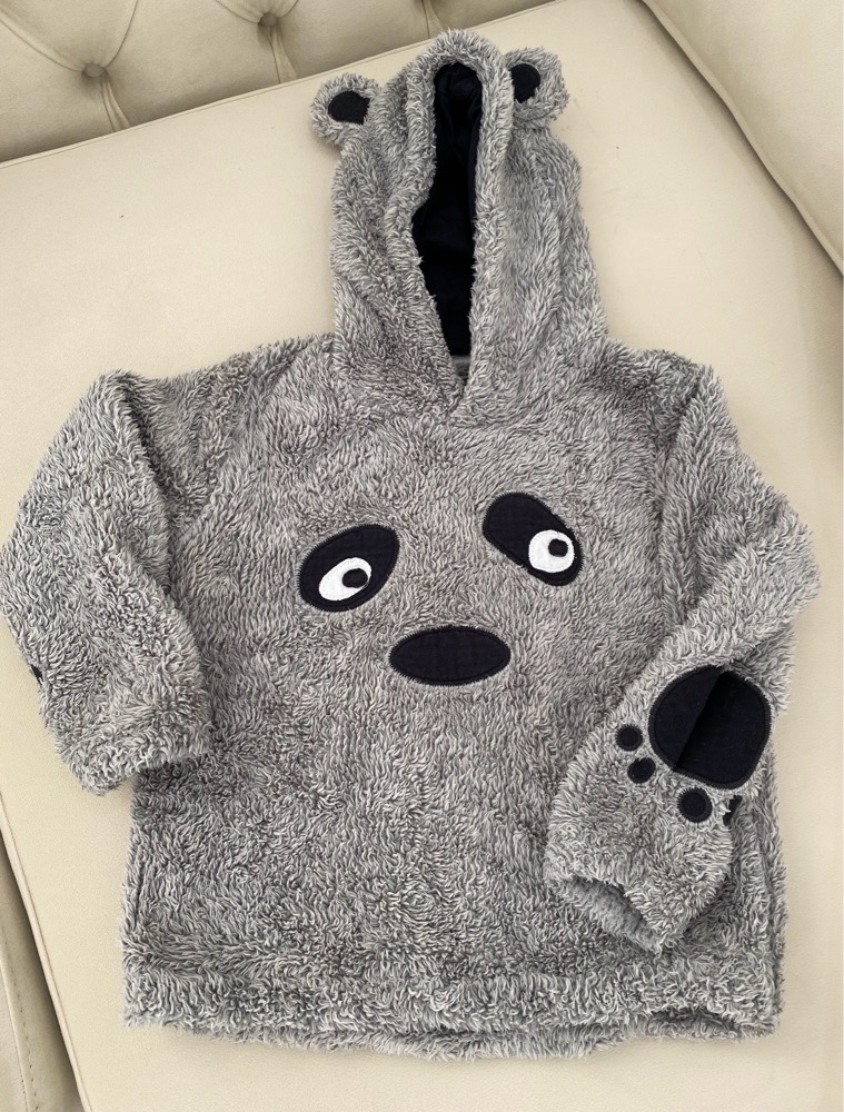 Sweat Pull avec capuche 4-5 ans 