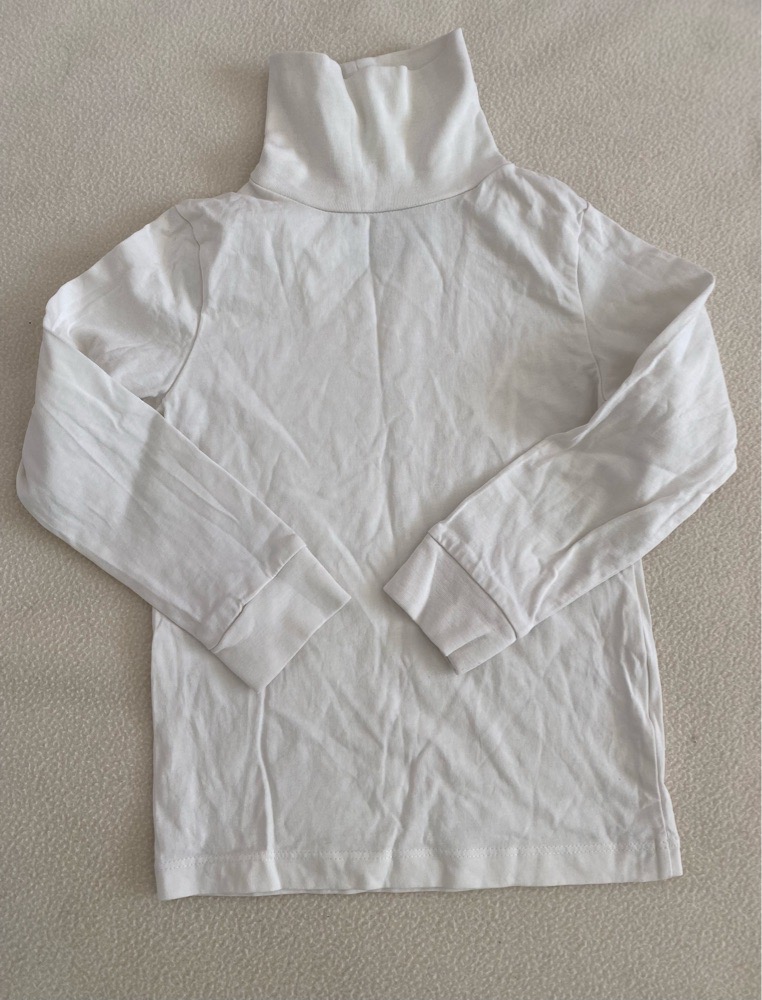 Pull blanc col montant 