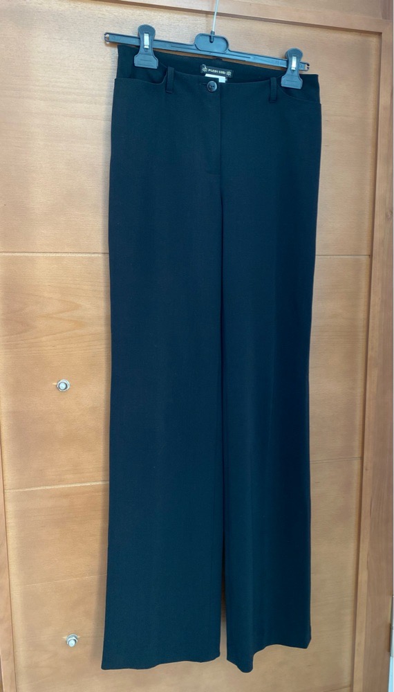 Un joli pantalon noir PLEIN SUD