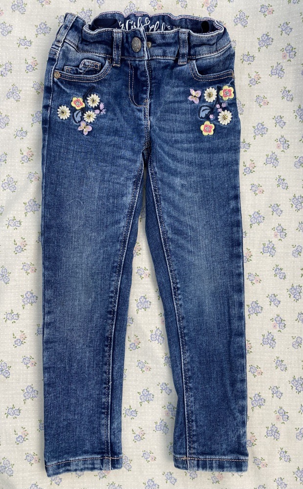 Jean avec broderie florale 3-4ans