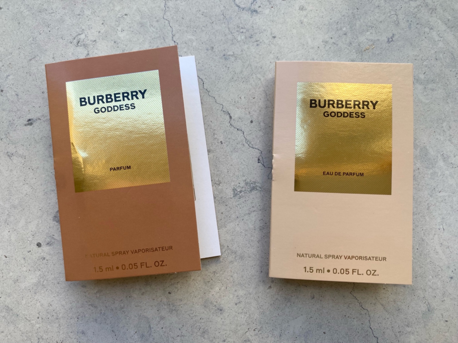 Deux échantillons Burberry Goddess