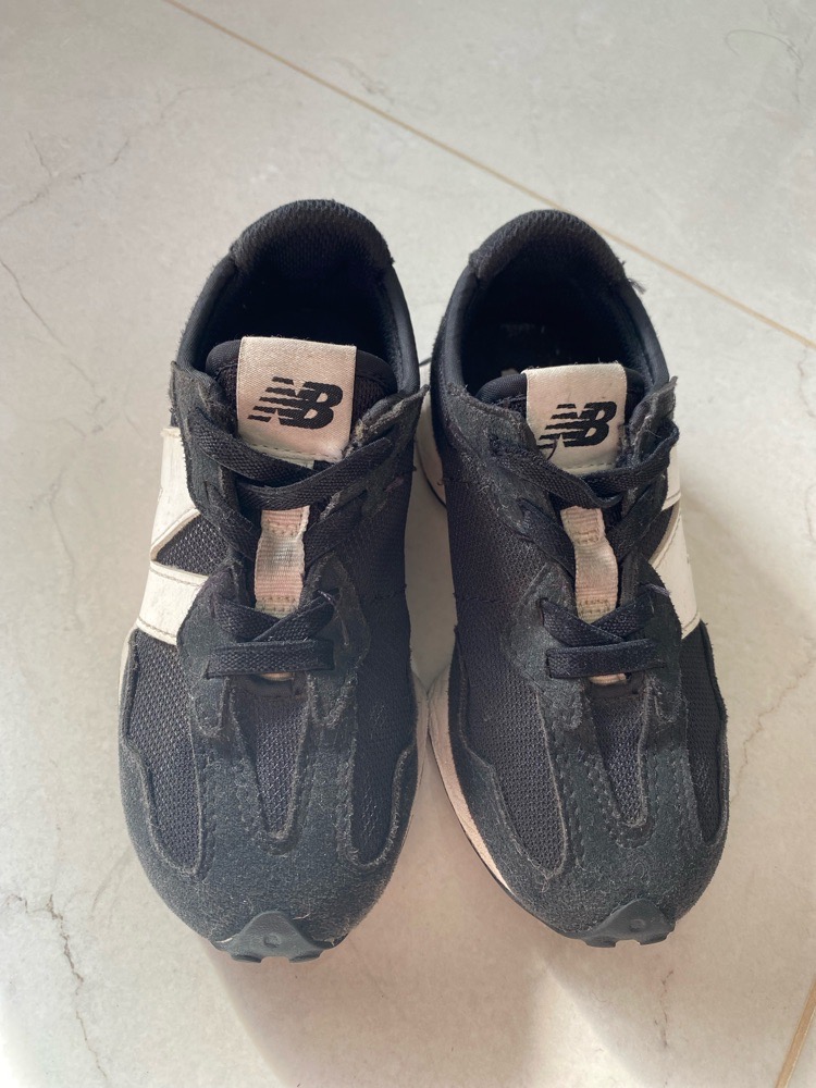 Baskets New Balance Noir Daim 
