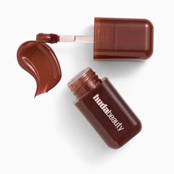 HUDA BEAUTY
