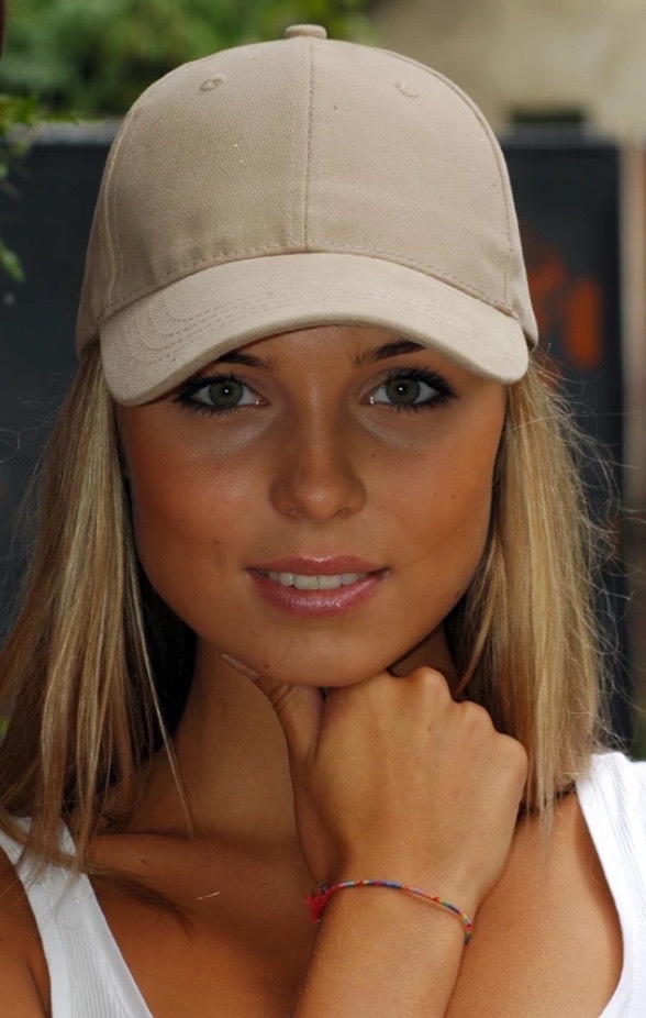 Casquette beige simple 