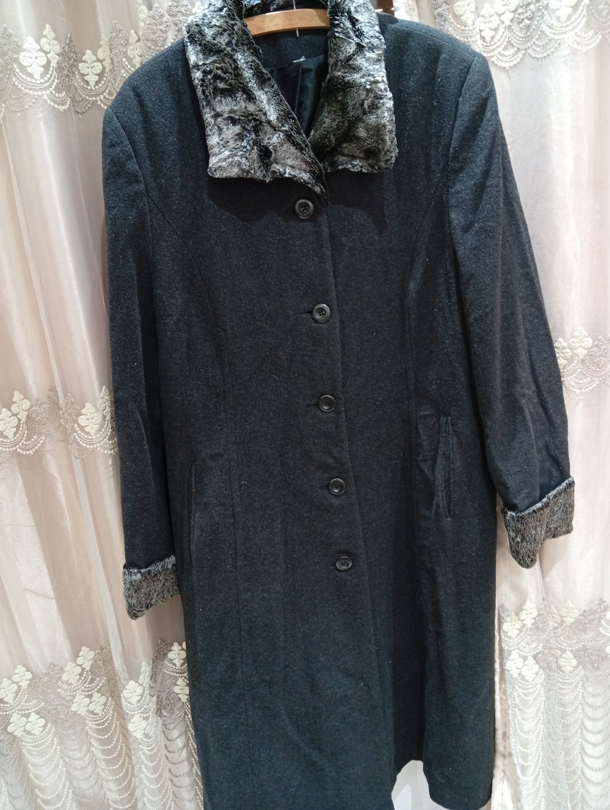 Manteau gris foncé 