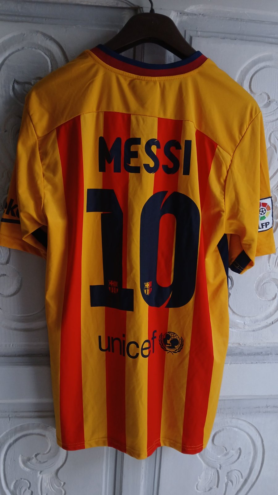 FC Barcelona Nike Jersey – Good Condition