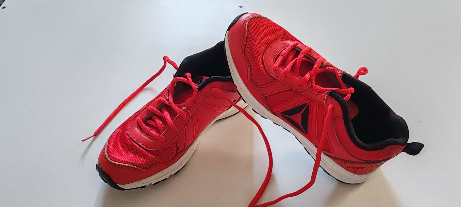 CHAUSSURES-REEBOK-T36
