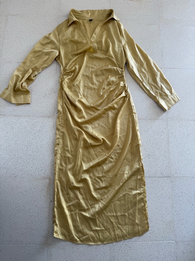 Robe satinee Shein avec fonte