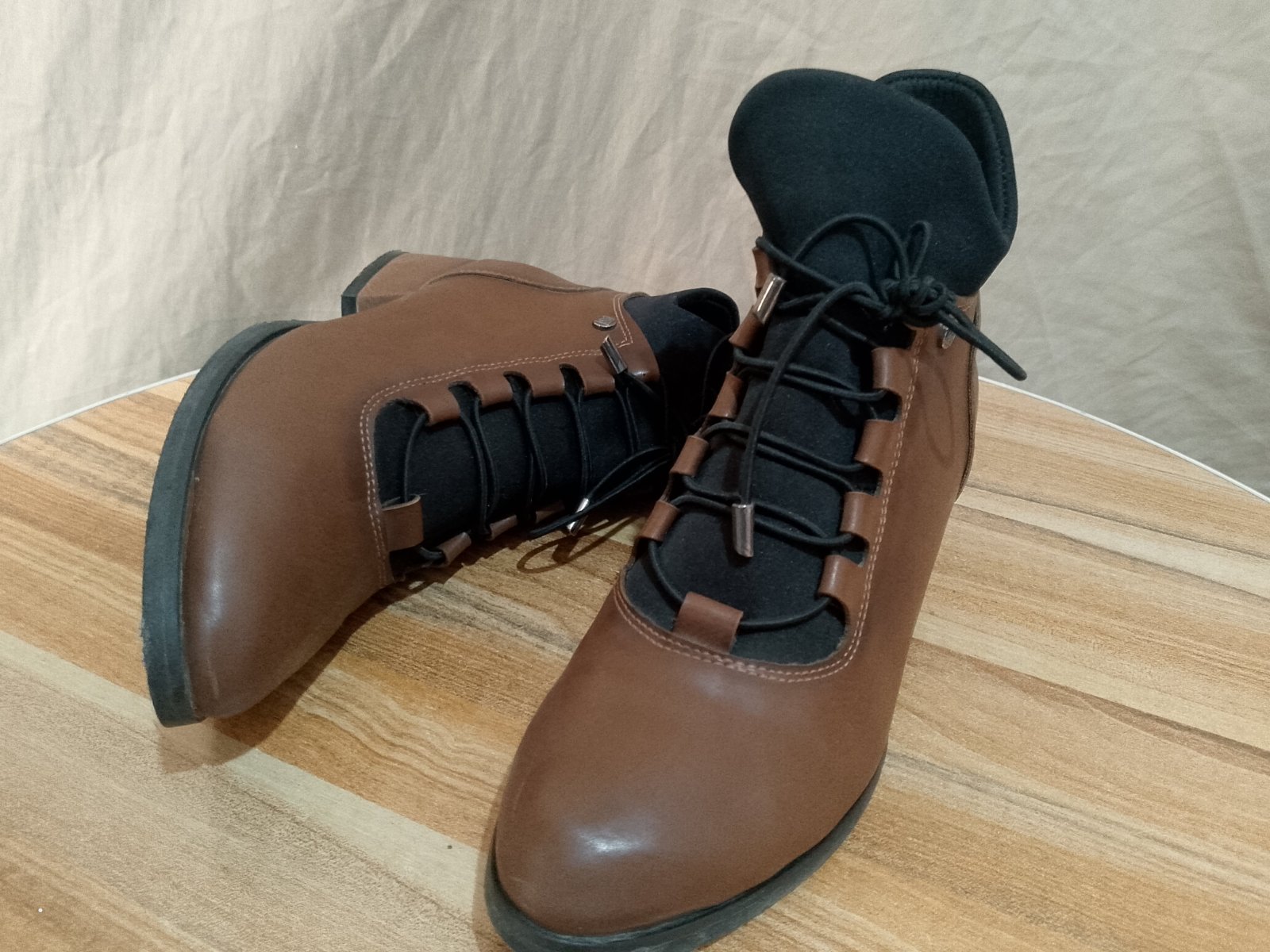 Bottines marron élégantes – confortables et pratiques 