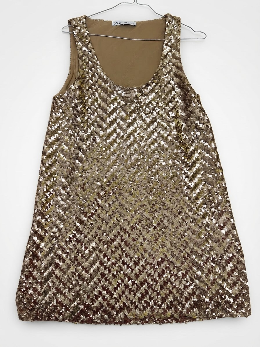 Robe dorée zara