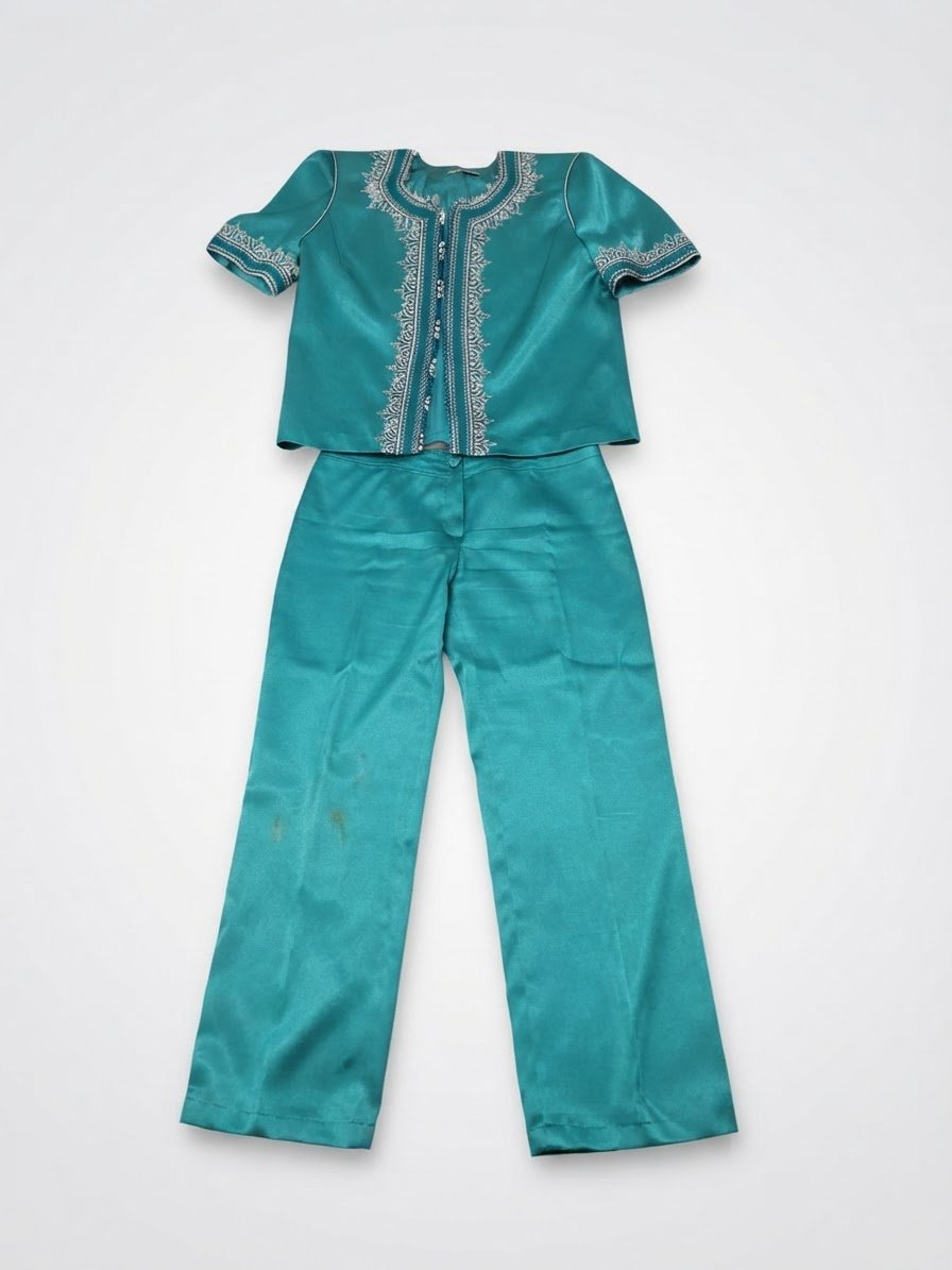 Chemise turquoise habillée traditionnelle 