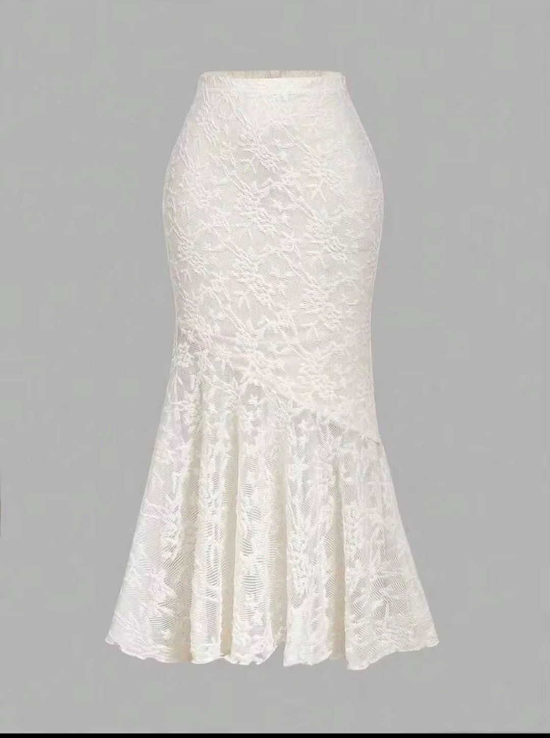 Jupe asymétrique à bordure en dentelle