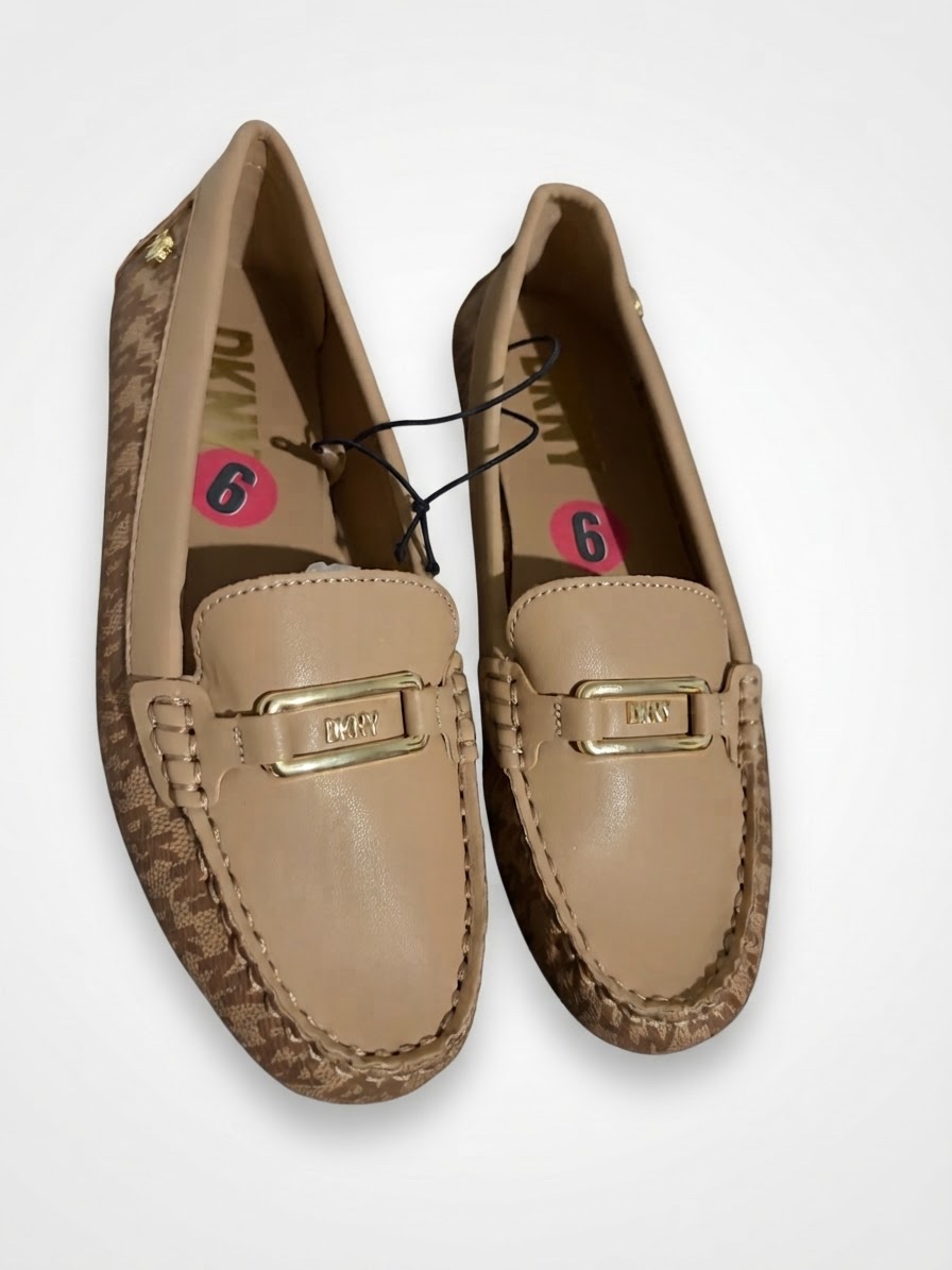 DKNY FLAT 