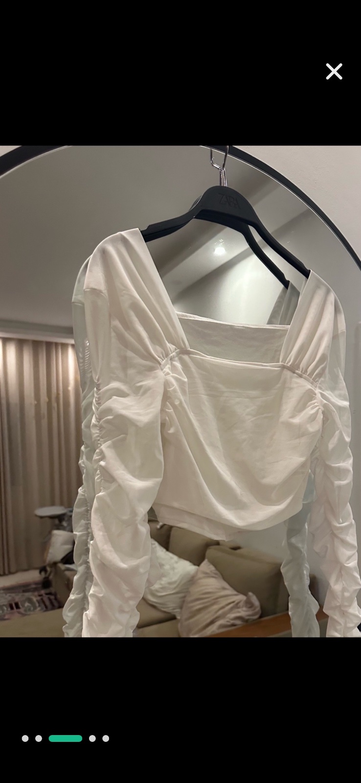Pull blanc tres chic 
