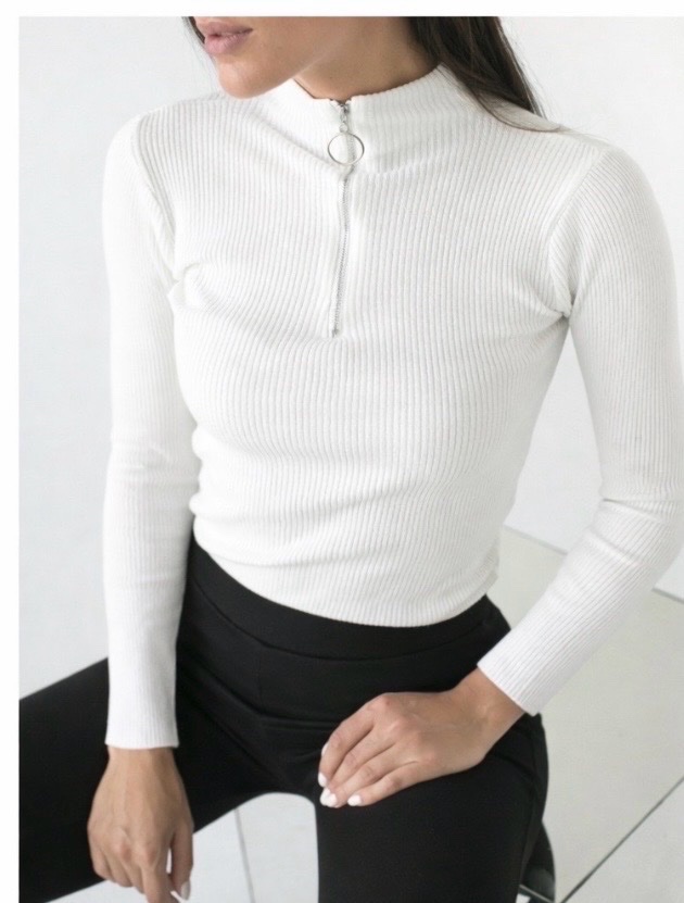 Pull basic en blanc