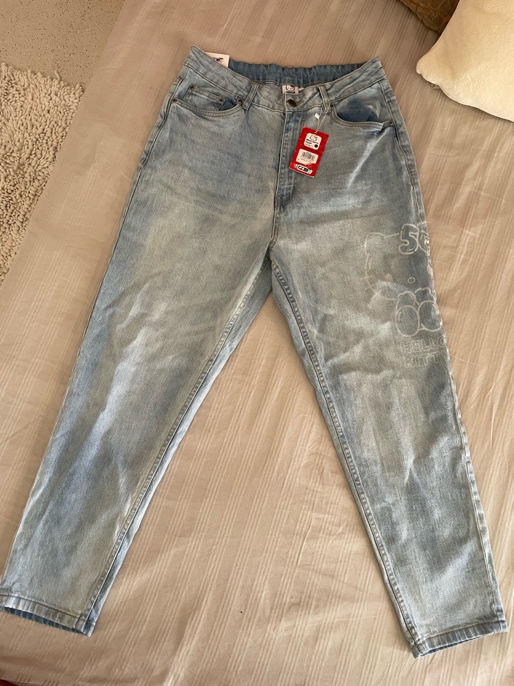 Mom jeans hello kitty 