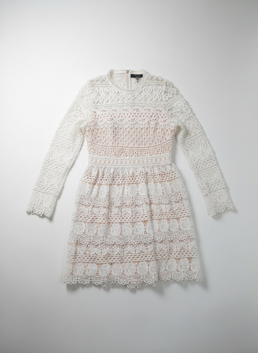 Robe dentelle 
