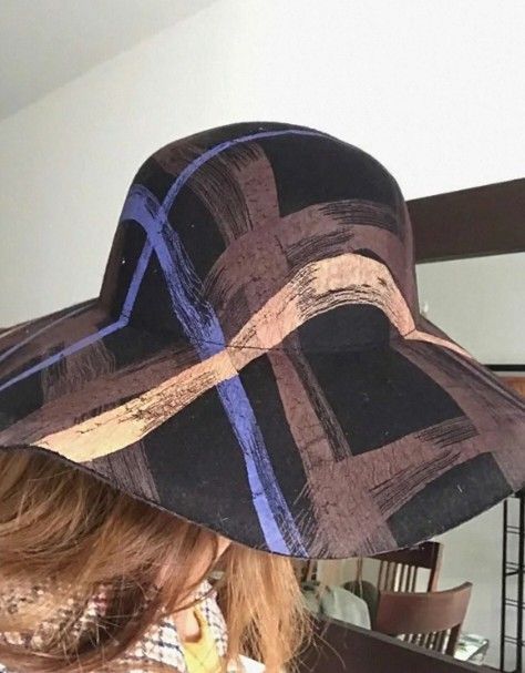 Chapeau a bord double
